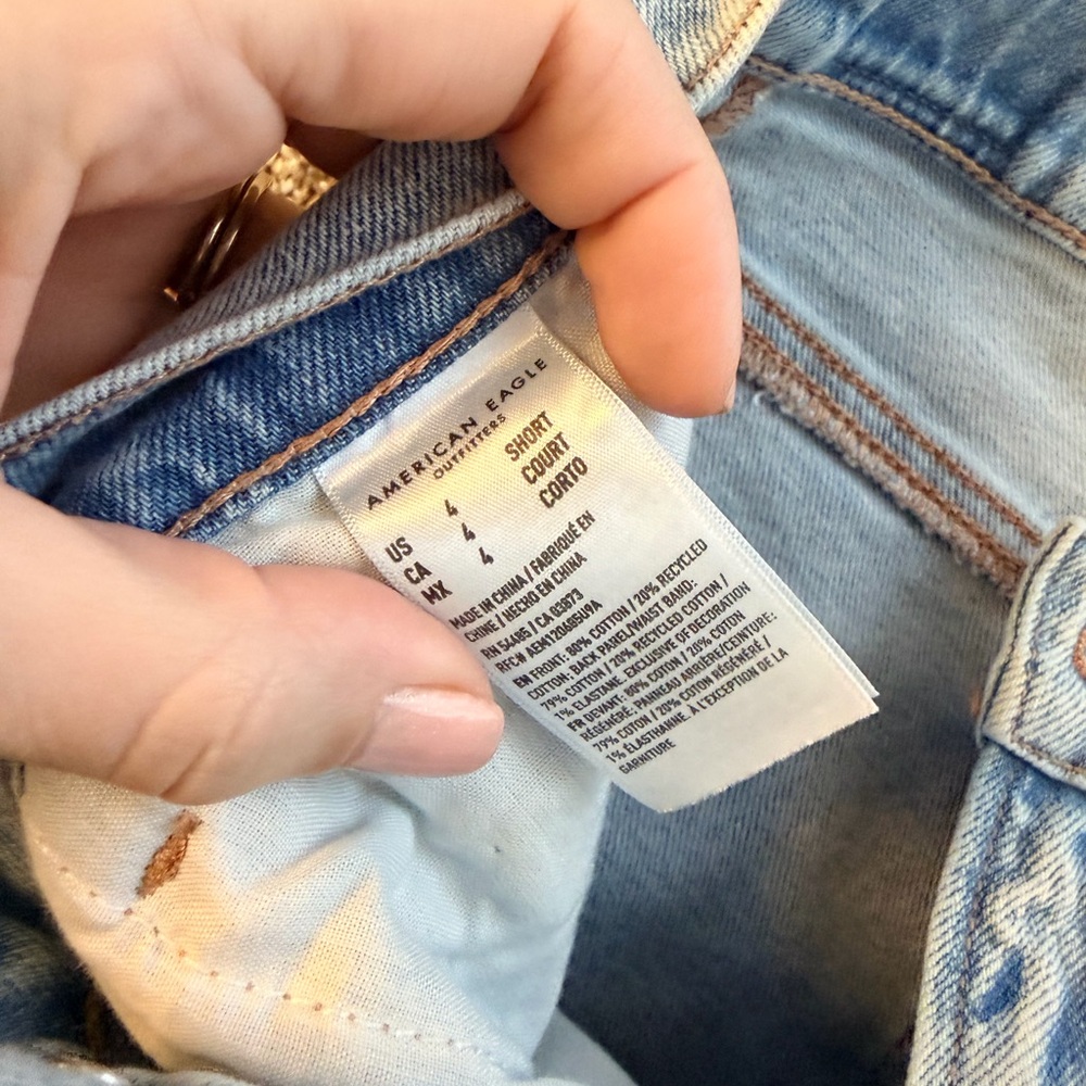 American Eagle Strigid High Waisted Stovepipe jeans - Picture 5 of 5